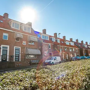 https://pension-sixtysix.zandvoort-hotels.com