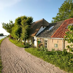 https://bb-rechthuis-van-zouteveen.utrechthotels.net